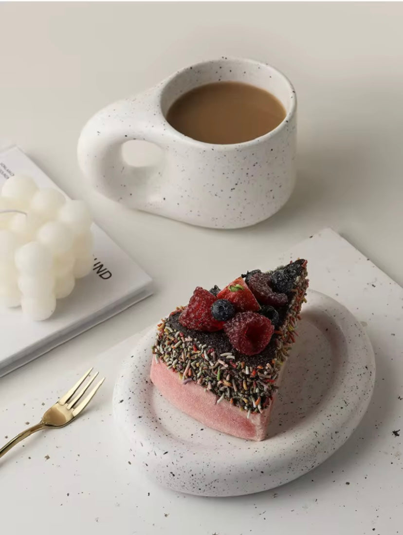 A cozy companion for quiet mornings