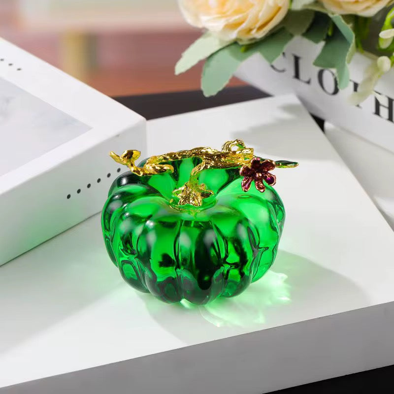 Crystal Glass Pumpkin Crafts Ornaments with Leaves Crafts Glass Pumpkin Decoration Halloween Table Figurine Simulation Autumn Harvest Gift Souvenir for Thanksgiving