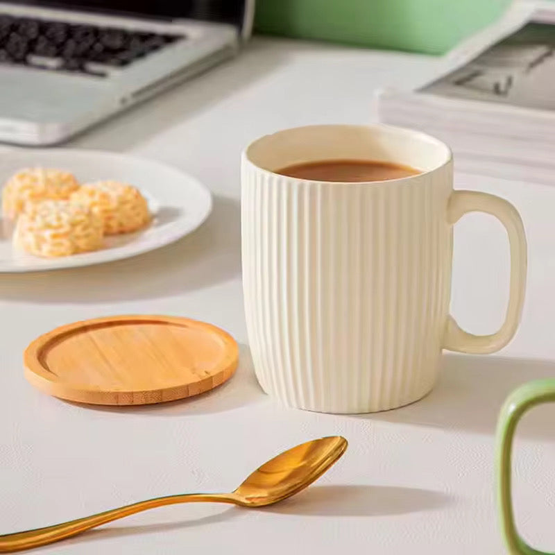 Aron 400ml Handmade Glaze Ceramic Vertical Pattern Mug Simple Vertical Pattern Breakfast Coffee Ceramic Mug Cup with Bamboo Lid, Ribbed Design for Home, Travel, Corporate, Birthday & Christmas Gift