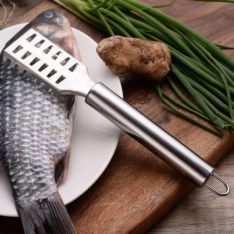 Fish Scaler, Stainless Steel Fish Scaler Remover with Serrated Sawtooth No Mess Easily Remove Fish Scales, Fish Skin Scraper for Kitchen Fish Cleaning Kit for All Fish
