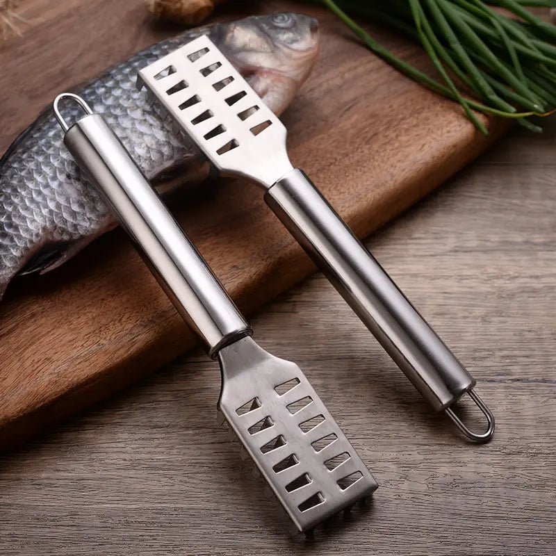 Fish Scaler, Stainless Steel Fish Scaler Remover with Serrated Sawtooth No Mess Easily Remove Fish Scales, Fish Skin Scraper for Kitchen Fish Cleaning Kit for All Fish
