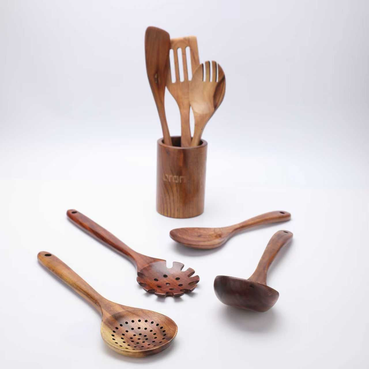 Bring nature into your kitchen—where heritage meets modern simplicity. 9 pcs Natural Craft Acacia Teak Utensil Set.