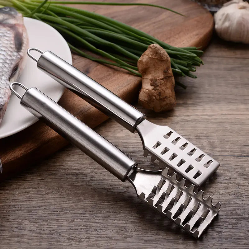 Fish Scaler, Stainless Steel Fish Scaler Remover with Serrated Sawtooth No Mess Easily Remove Fish Scales, Fish Skin Scraper for Kitchen Fish Cleaning Kit for All Fish