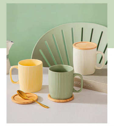 Aron 400ml Handmade Glaze Ceramic Vertical Pattern Mug Simple Vertical Pattern Breakfast Coffee Ceramic Mug Cup with Bamboo Lid, Ribbed Design for Home, Travel, Corporate, Birthday & Christmas Gift