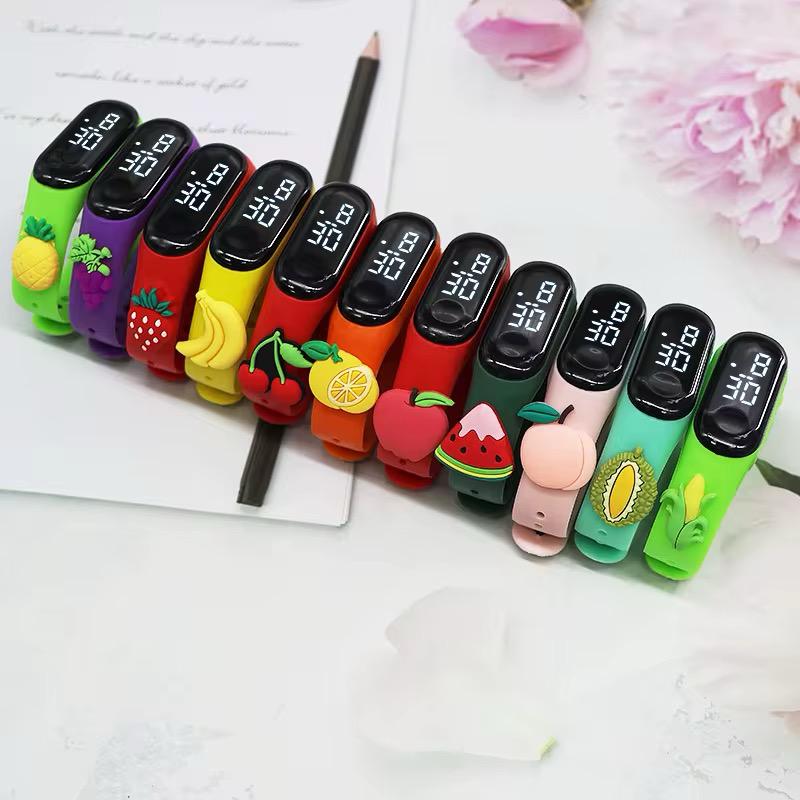 Luxury Kids Smart Watch Jewelry We Men Women Digital Wrist watch Multifunctional Calculator Watch Math Calculation Date Time Function Watch for Students Office Quality Silicone Gift