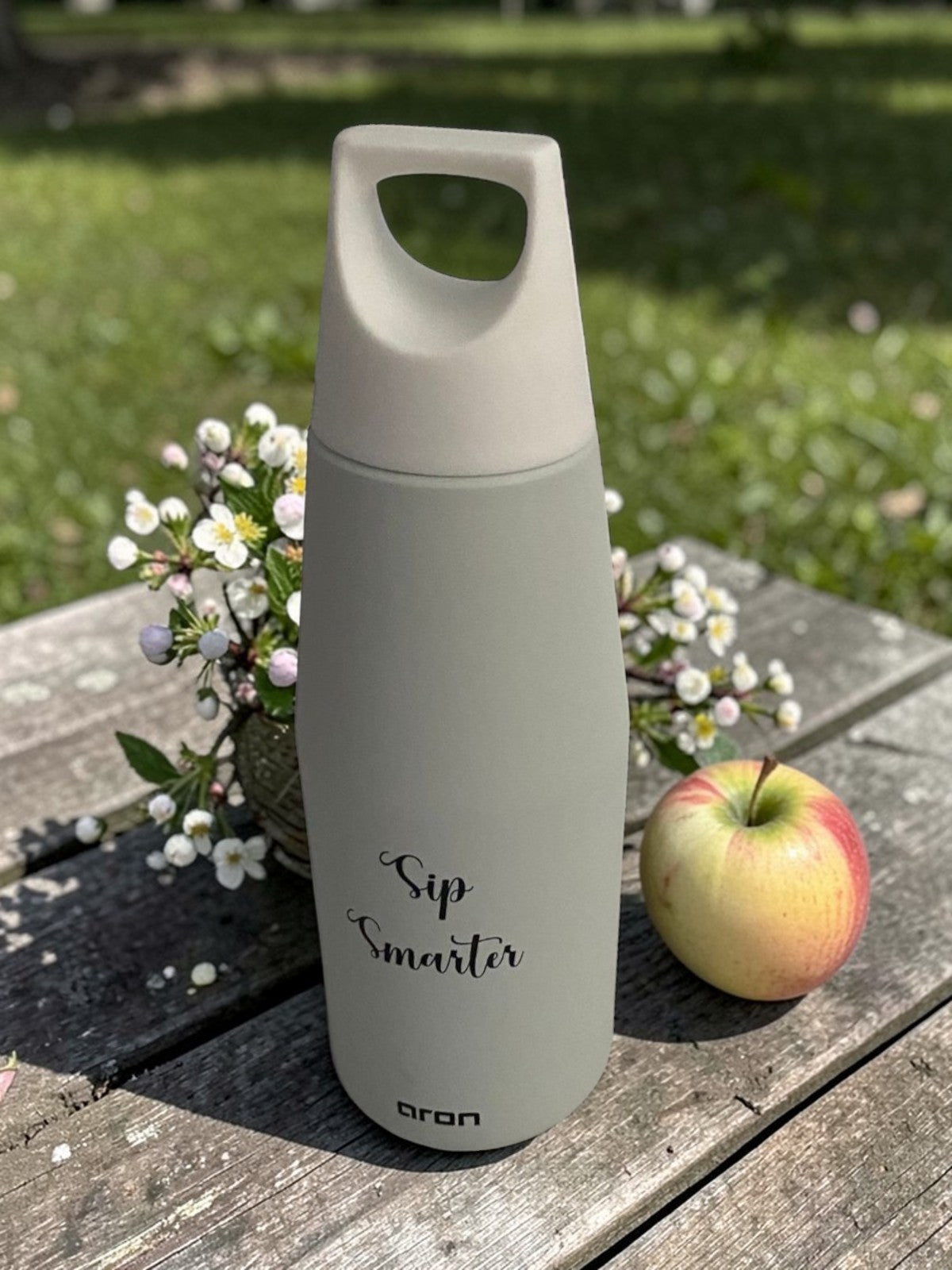Aron Handle Cup - 580ml Insulated Stainless Steel Water Bottle